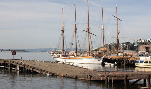 Oppgraderer Rådhusbrygge 1 Oppgraderer Rådhusbrygge 1