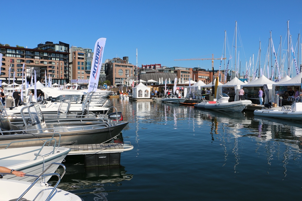 Båtmekka på Aker Brygge Båtmekka på Aker Brygge