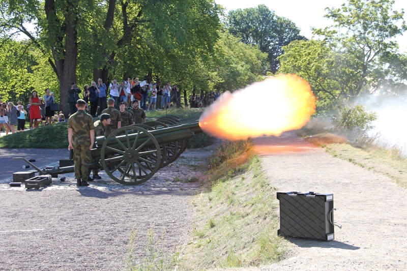 Kongelig salutt fra Akershus festning Kongelig salutt fra Akershus festning